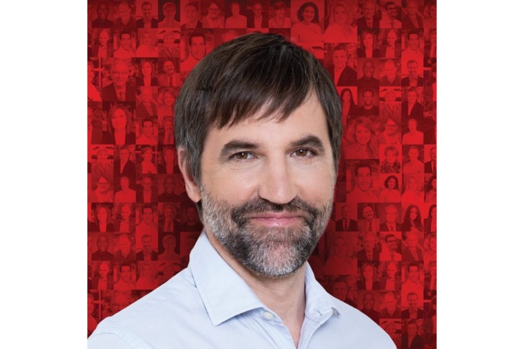 Steven Guilbault en support &agrave; Tatiana Auguste