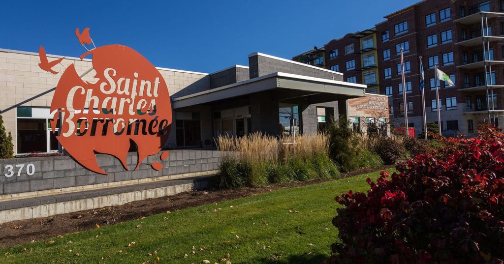 Salle bondée pour les nouveaux élus à Saint-Charles-Borromée