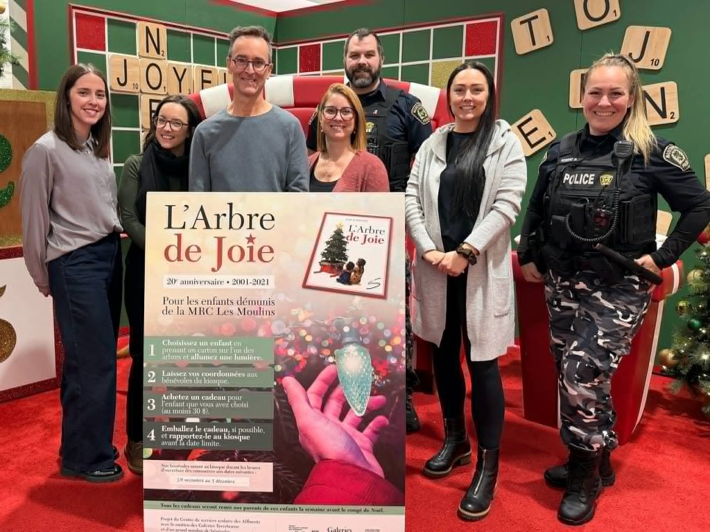 L'Arbre de joie aux Galeries Terrebonne