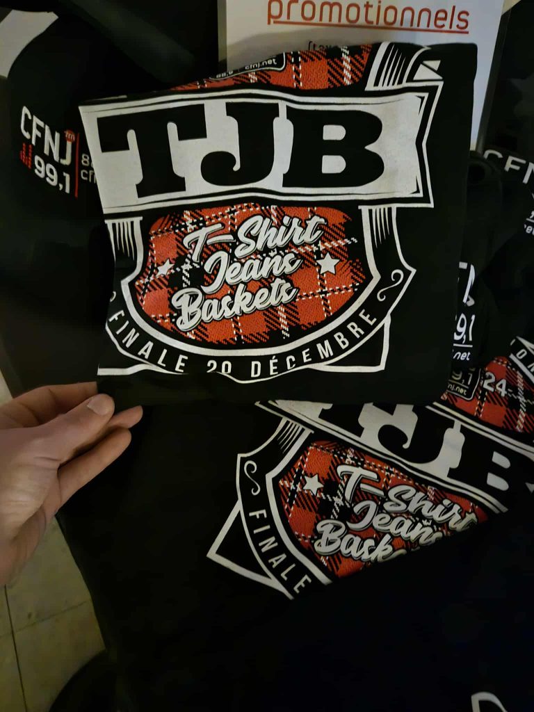 T-Shirt, Jeans, Baskets, édition du 40e, avec Artifaille