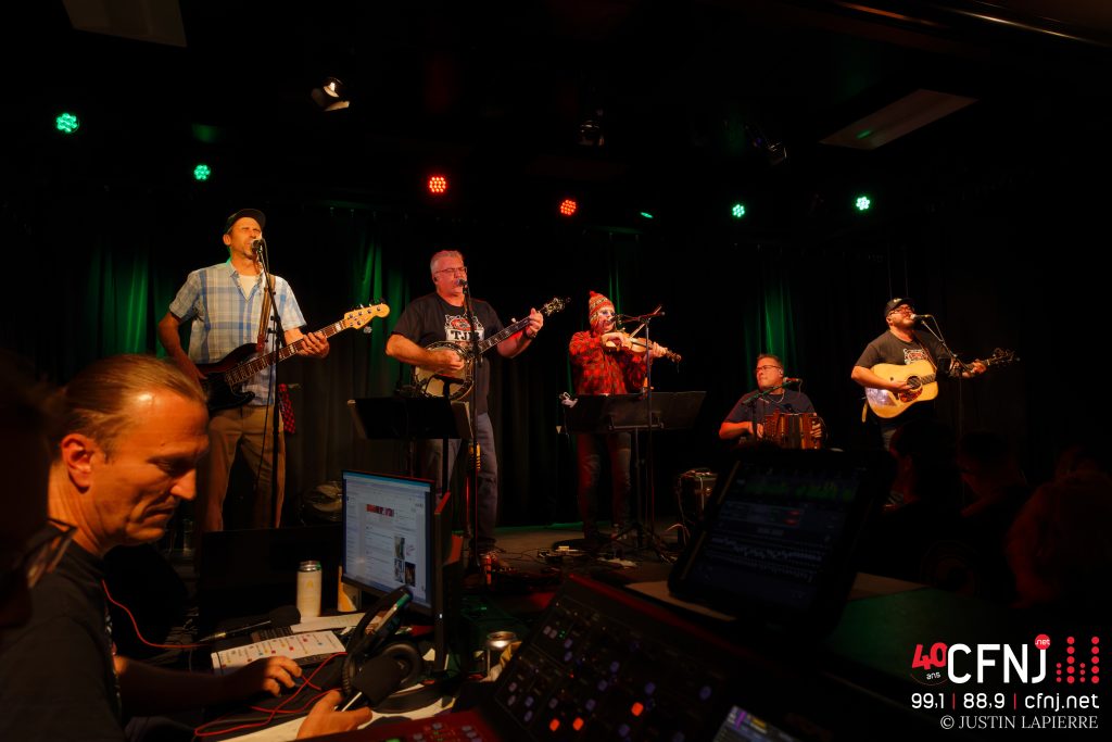 T-Shirt, Jeans, Baskets, édition du 40e, la finale, deuxième partie avec Les Campagnards