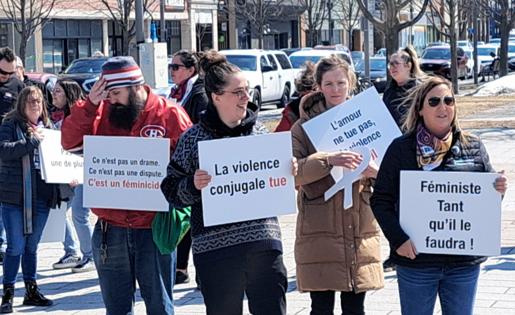 Manifestation &agrave; Joliette pour d&eacute;noncer les f&eacute;minicides