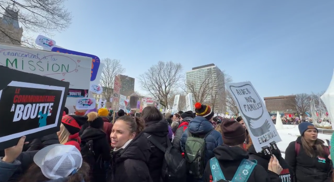 Manifestation monstre &agrave; Qu&eacute;bec
